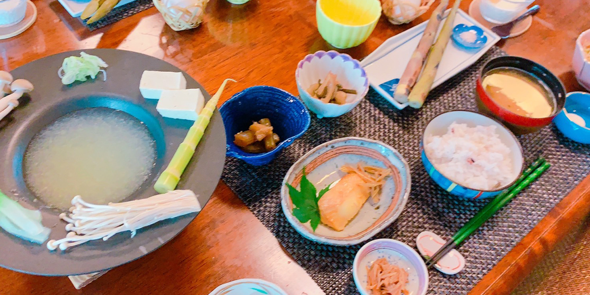 朝食