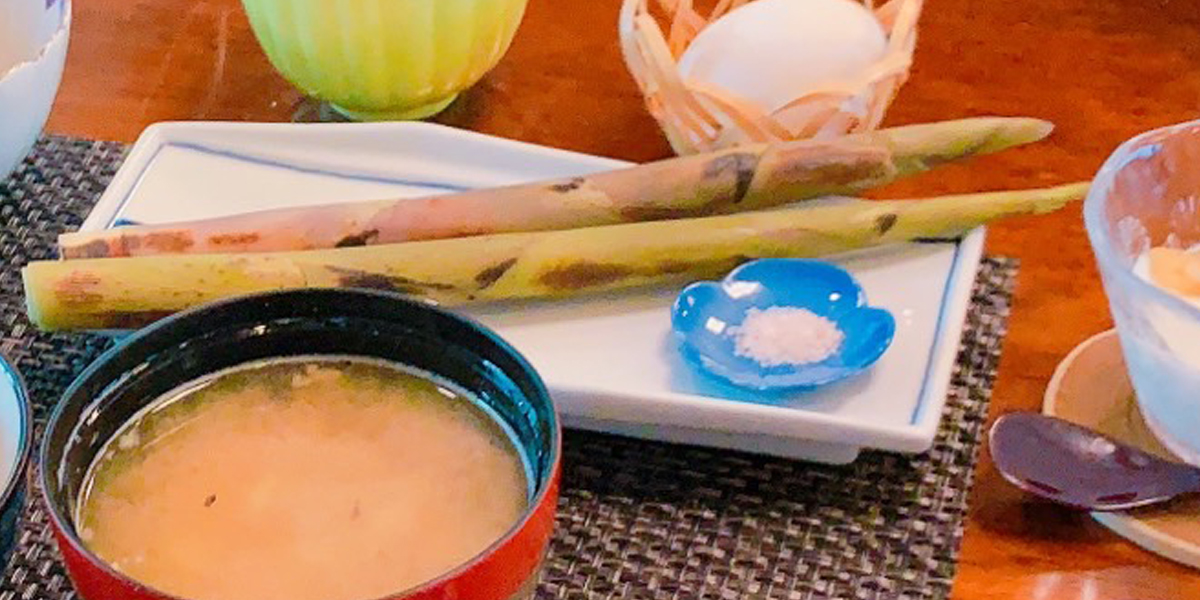朝食